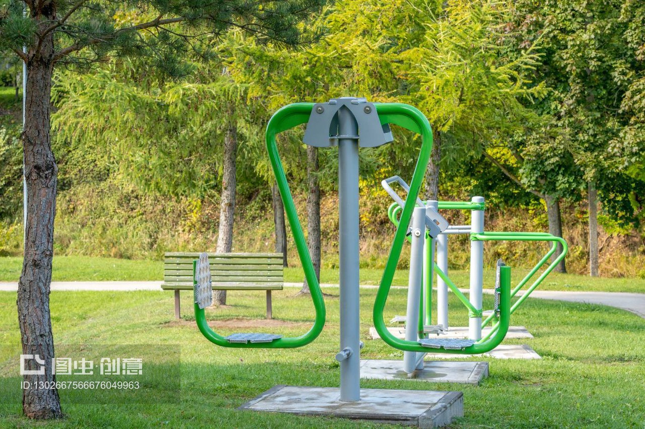 城市绿洲中的健康引擎 公园运动与健身器材全解析